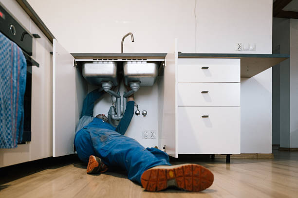 Professional Leak Detection technician working in Lake Park, GA